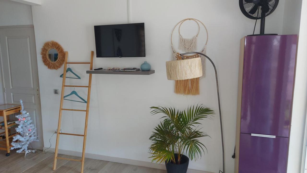 Studio Vaimiti Pour 2 Personnes Vue Mer Et Moorea Faaa Екстериор снимка