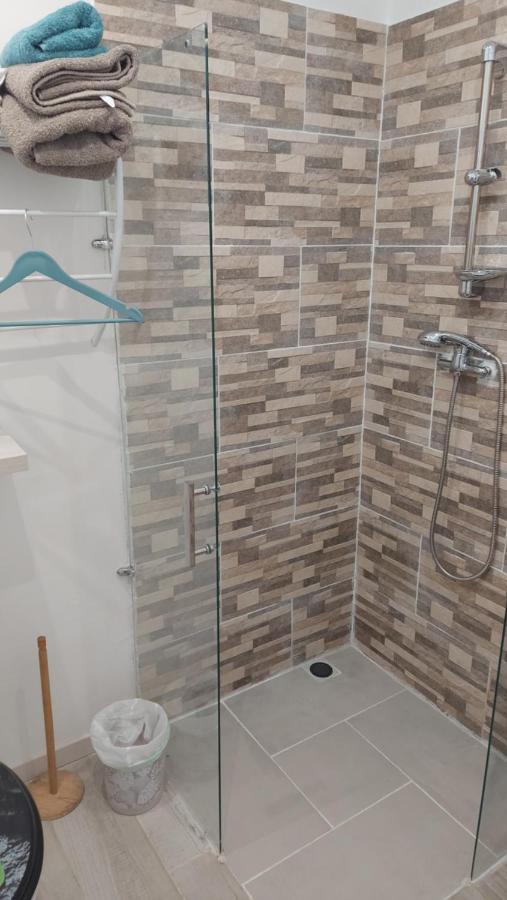 Studio Vaimiti Pour 2 Personnes Vue Mer Et Moorea Faaa Екстериор снимка